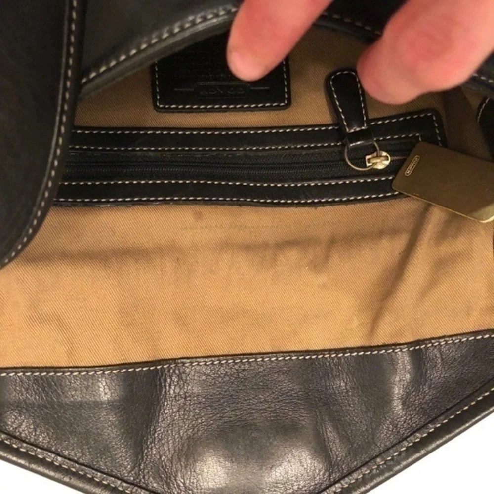 Coach ultra rare vintage Y2K mini black leather soho flap bag 9127